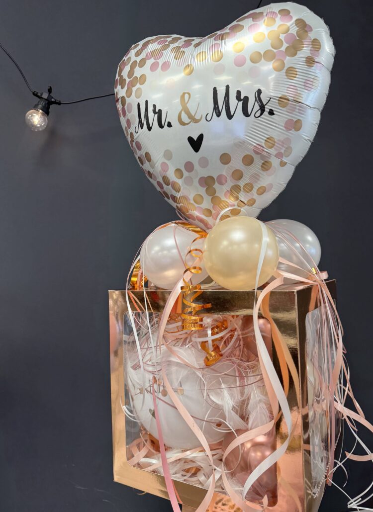 Geschenkbox zur Hochzeit Mr & Mrs.